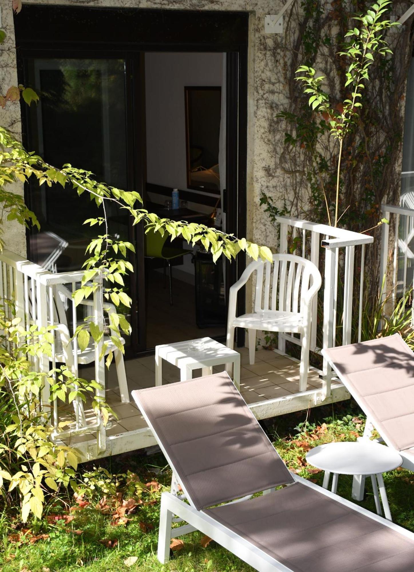 Villa Borghese, The Originals Relais Gréoux-les-Bains Exterior foto